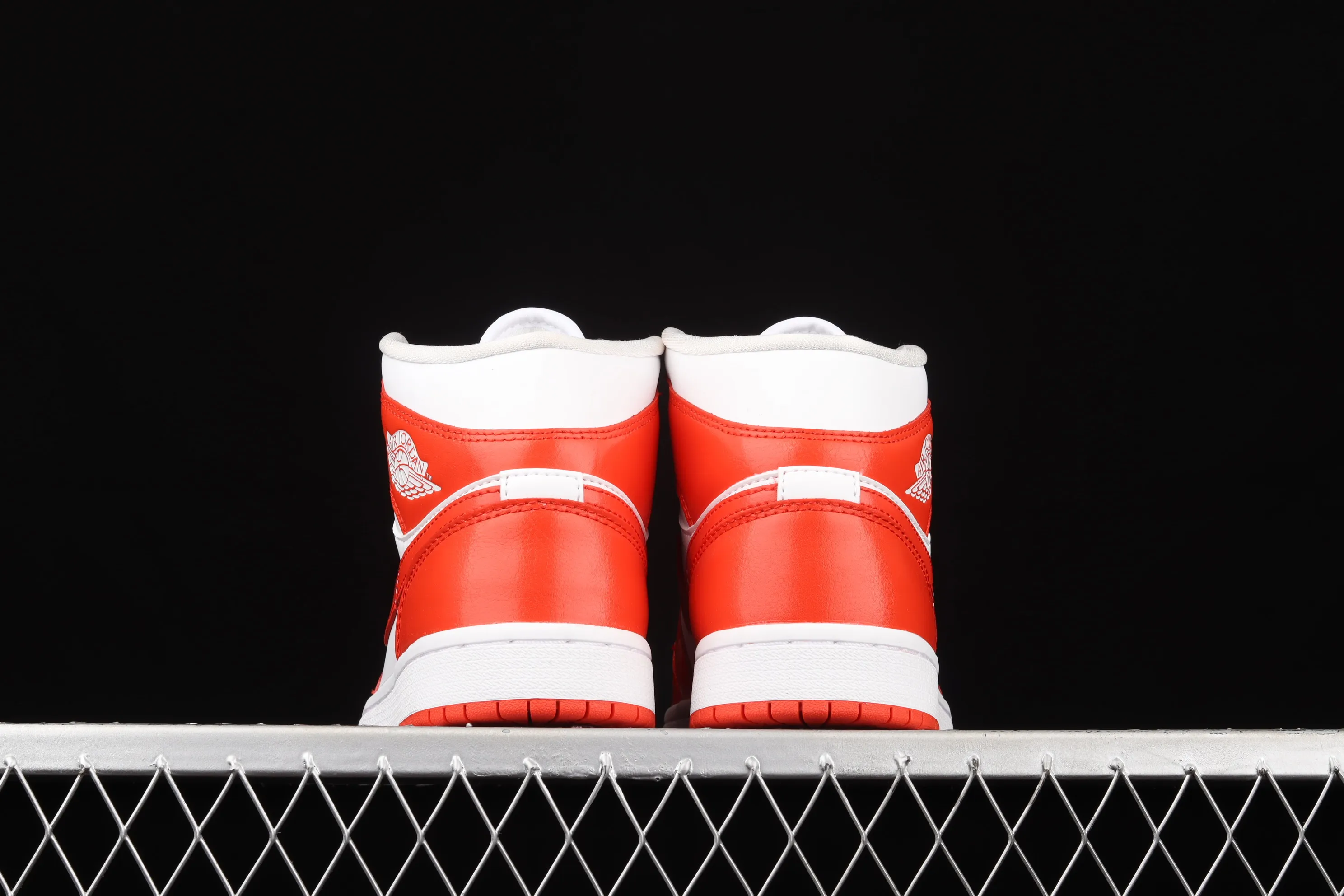All categories Air Jordan Jordan series basketball shoes Air Jordan 1 Mid G version pure original Air Jordan 1 Mid AJ1 Joe 1 Havana red Chinese basketball shoes BQ6472-116